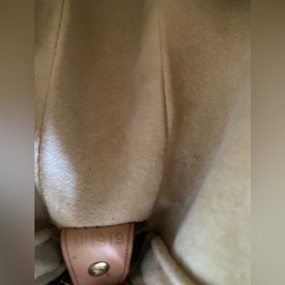 Louis Vuitton Looping GM Bag - Picture 12 of 12